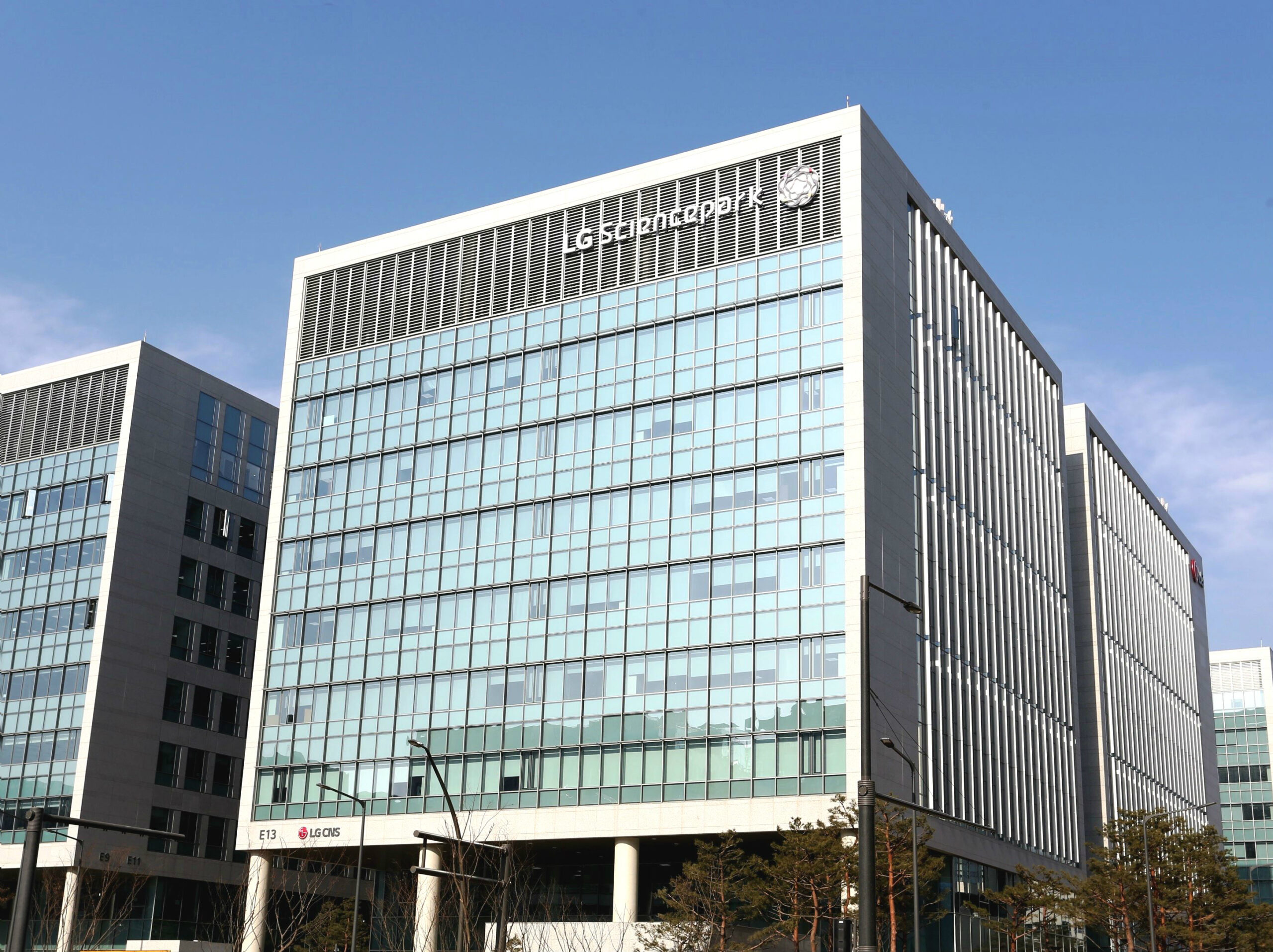 LG CNS posts record Q1 earnings on cloud, AI growth